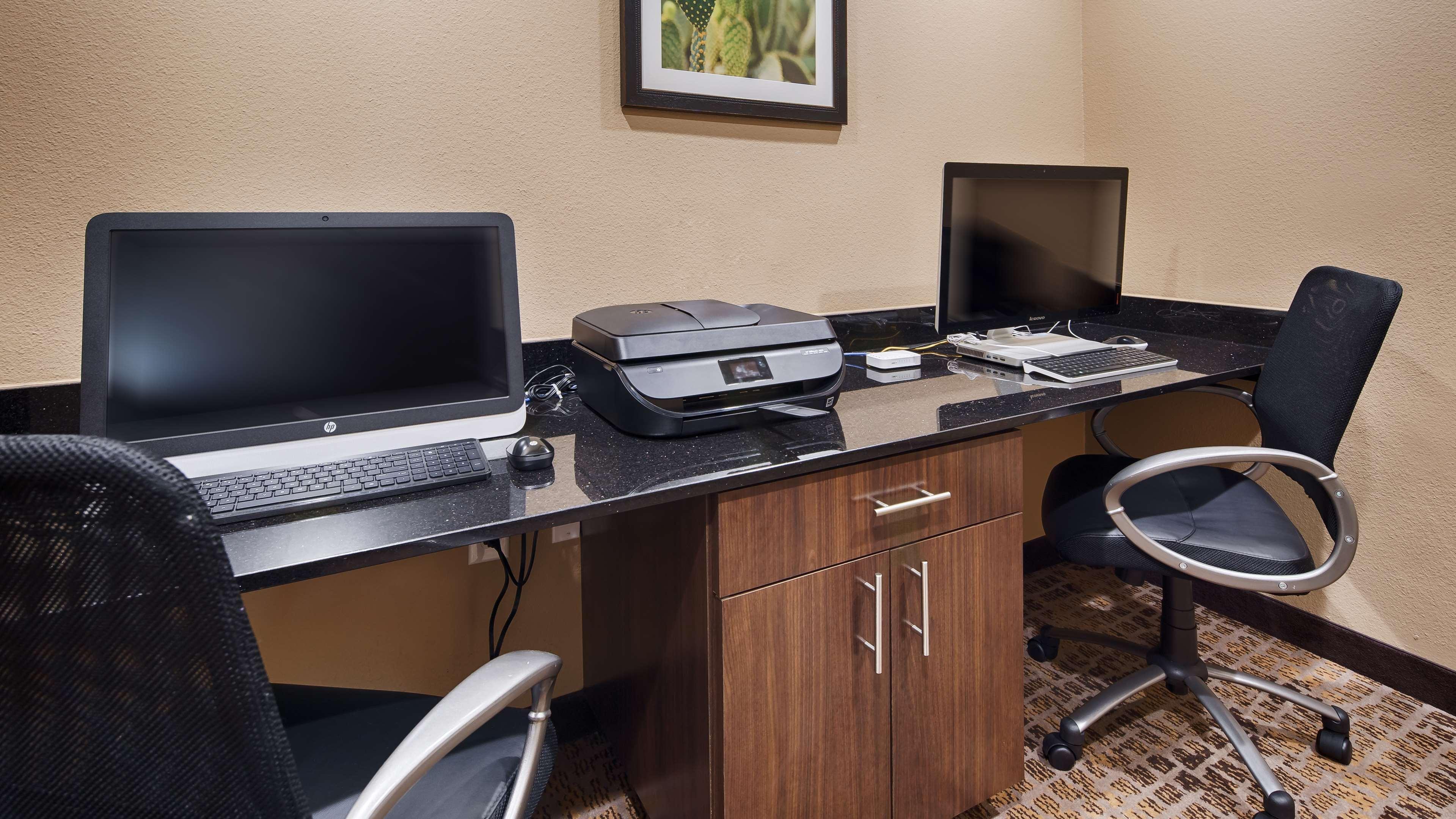 Best Western Plus Elmendorf Hotel San Antonio Hotel Zewnętrze zdjęcie
