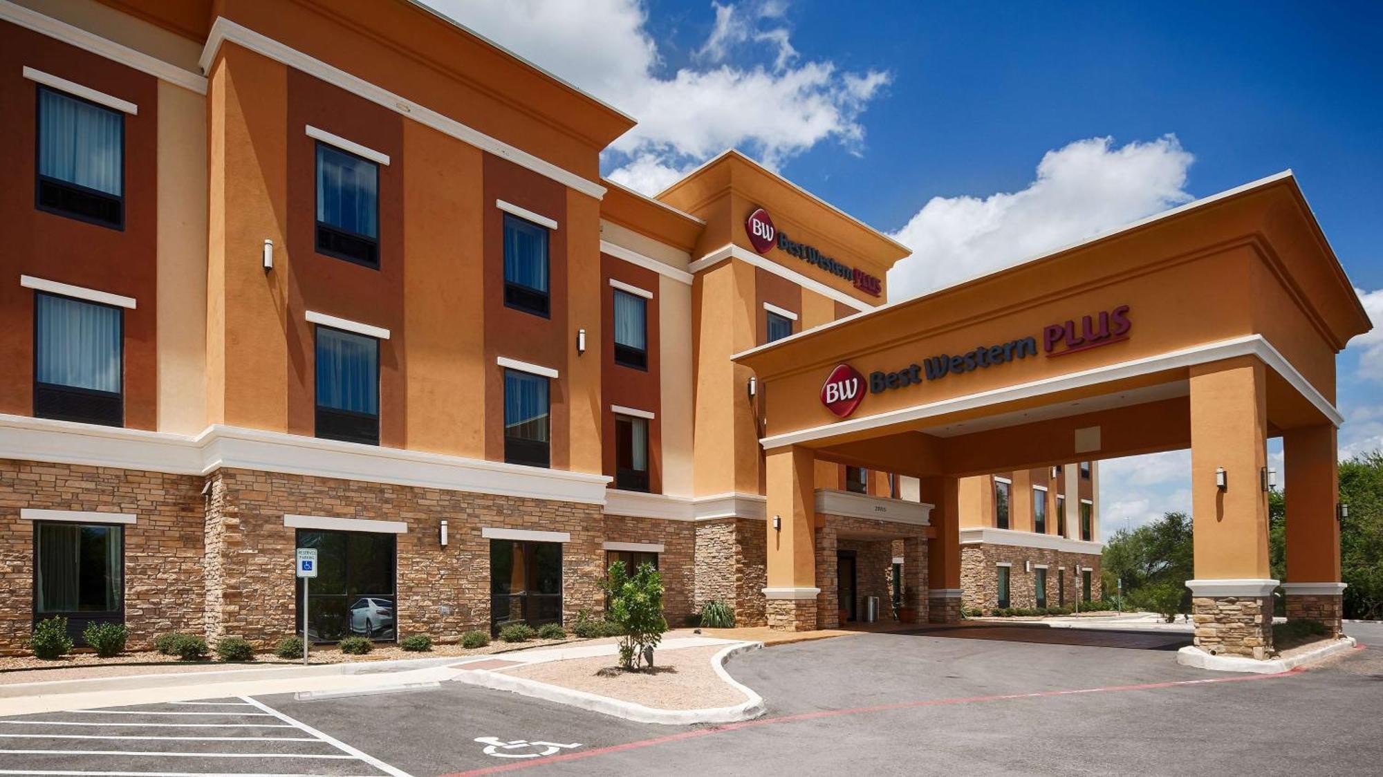 Best Western Plus Elmendorf Hotel San Antonio Hotel Zewnętrze zdjęcie